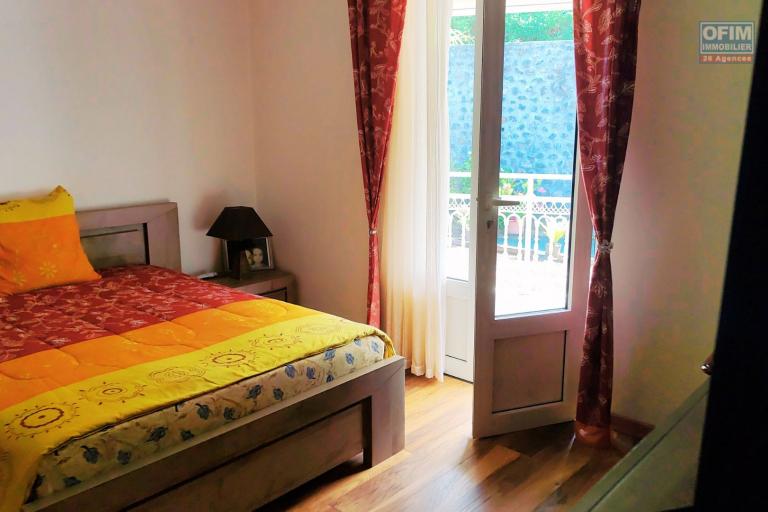 &Agrave; vendre &ndash; Belle maison cr&eacute;ole contemporaine de 118 m&sup2; sur 618 m&sup2; de terrain &ndash; Le Tampon (974)