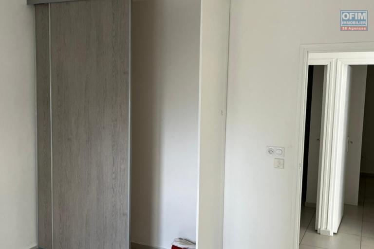   A VENDRE APPARTEMENT F4 DE 104.48 M2 AU CENTRE VILLE DE SAINT DENIS