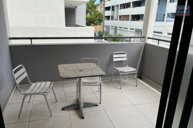 A VENDRE APPARTEMENT F4 DE 103.68 M2 AU CENTRE VILLE DE SAINT DENIS