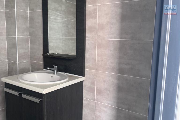 A louer ce jolie appartement de type F2 sur la r&eacute;sidence MARC AURELE rue Monthyon &agrave; Saint Denis.