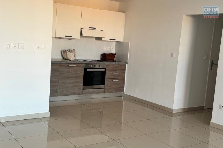 A louer ce charmant appartement de type F2 d'une surface de 57.13m2 sur la r&eacute;sidence PASSERELLE &agrave; Sainte Clotilde