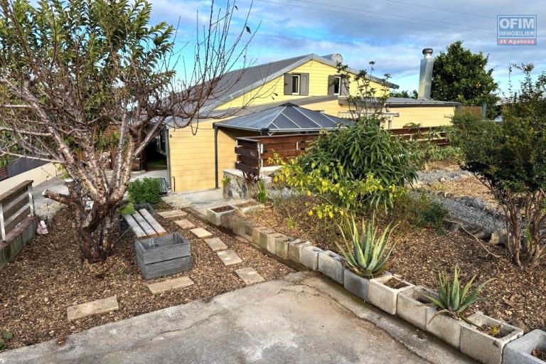 A vendre magnifique villa de type F4 au Tampon 13/14&eacute;me