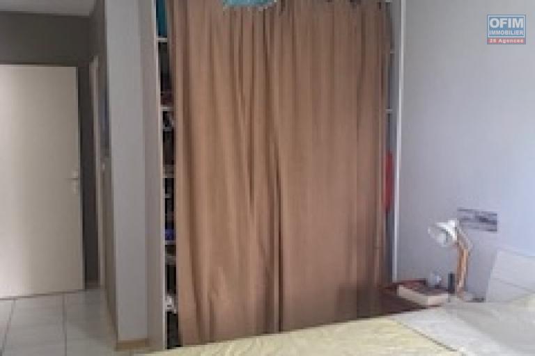 A louer Belle villa jumelée de type F4 dans un quartier résidentiel à BELLEPIERRE SAINT DENIS