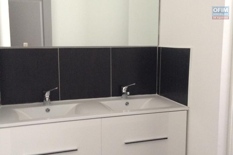 A LOUER APPARTEMENT TYPE 4 A SAINT - DENIS