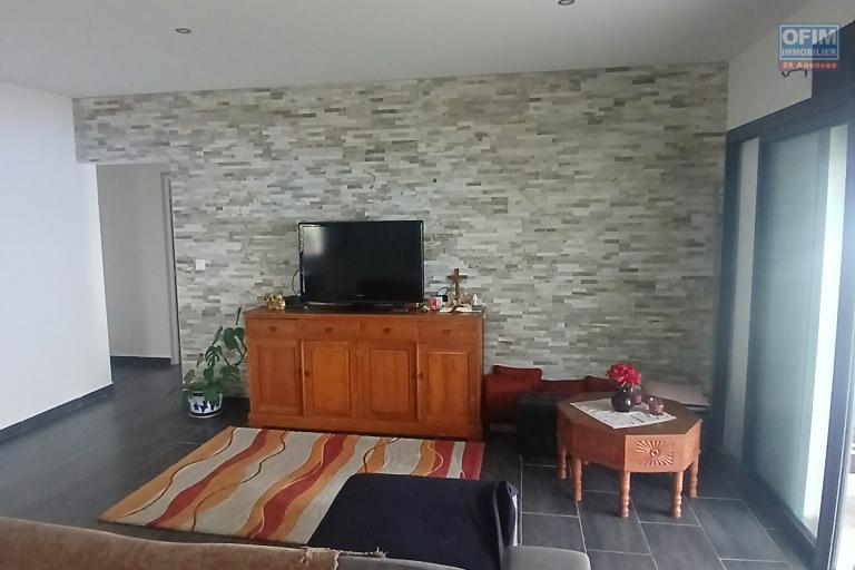 A VENDRE Charmante maison de type F3 de 90 m2 &agrave; la Chaloupe SAINT-LEU