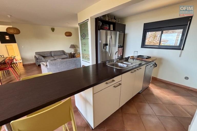 A vendre maison T5, proche centre de La Montagne avec belle vue dégagée.