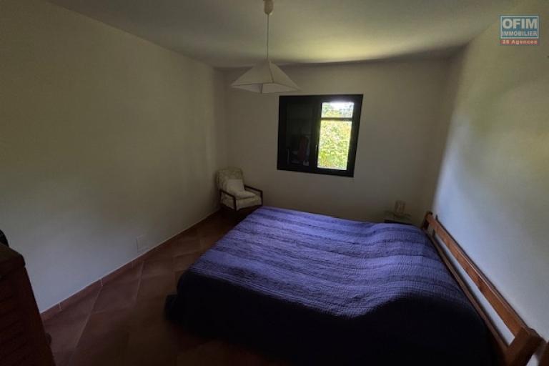 A vendre maison T5, proche centre de La Montagne avec belle vue dégagée.