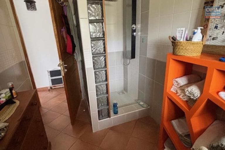 A vendre maison T5, proche centre de La Montagne avec belle vue dégagée.