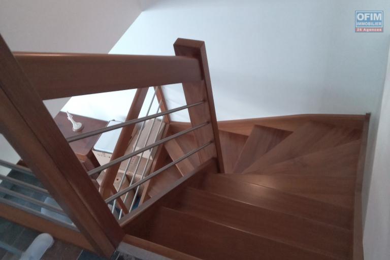 A VENDRE VILLA F4 SAINT-LEU