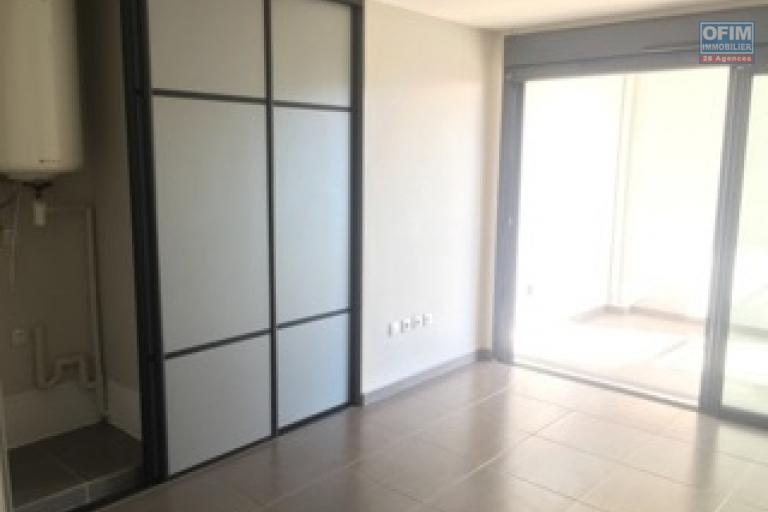 A LOUER APPARTEMENT DUPLEX TYPE 3 A SAINT-DENIS