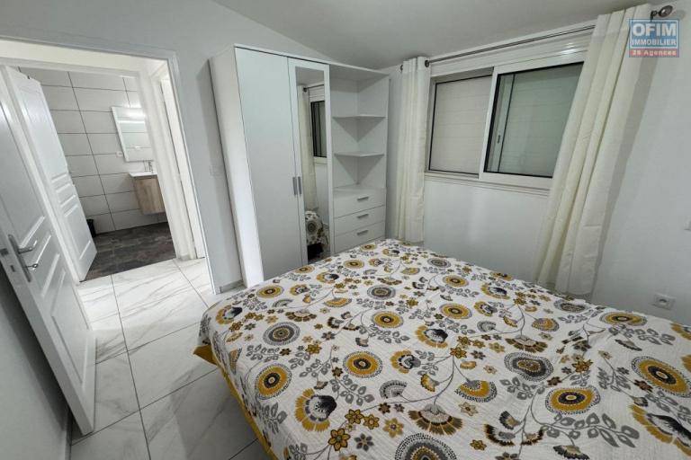 A louer villa F3 MEUBLE  enti&egrave;rement r&eacute;nov&eacute;e le Tampon