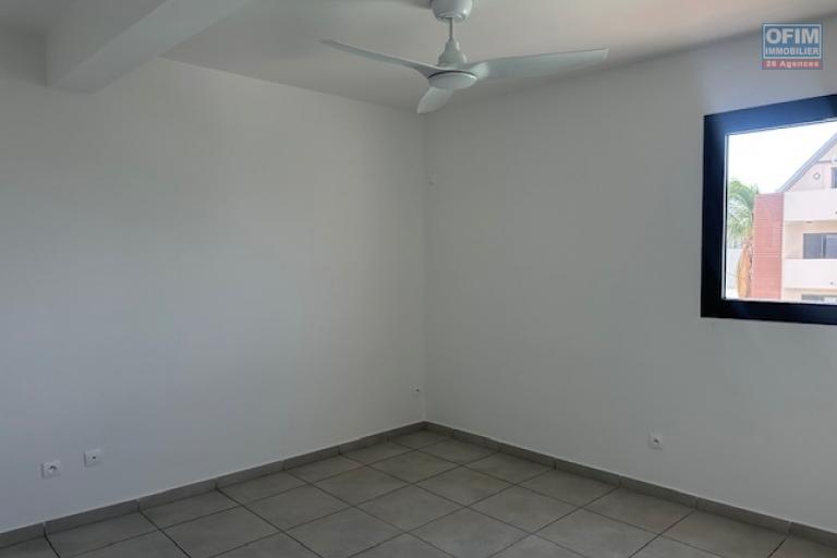 Jolie F2 en plein centre de Saint-Louis