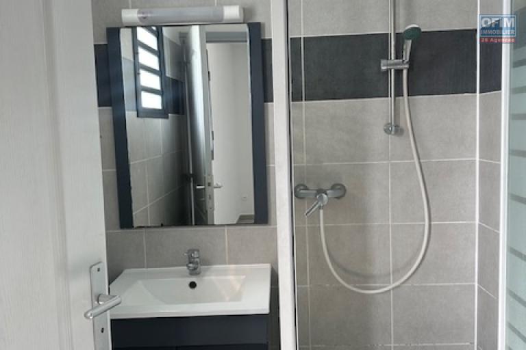 Jolie F2 en plein centre de Saint-Louis