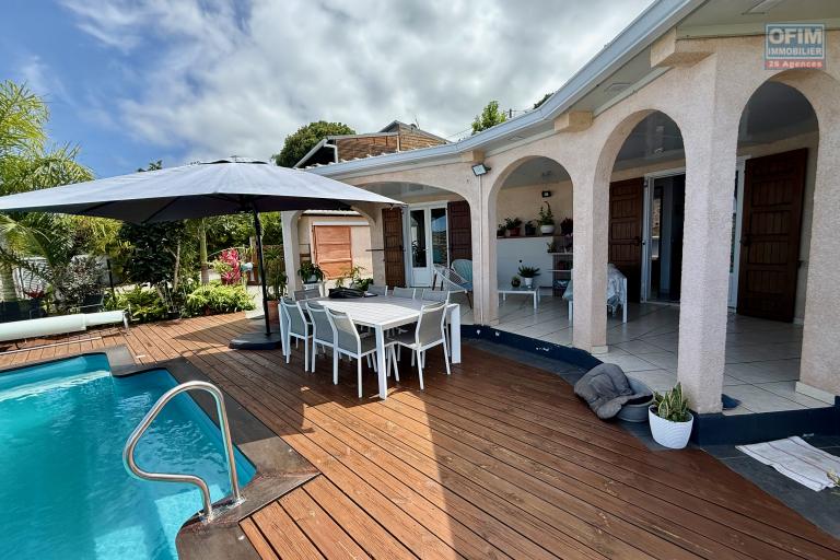 Terrain avec deux maisons - Terrasse