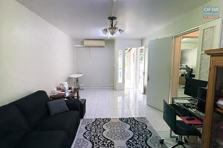 A Vendre Villa 5 Chambres de 120m2 à Saint-Benoit