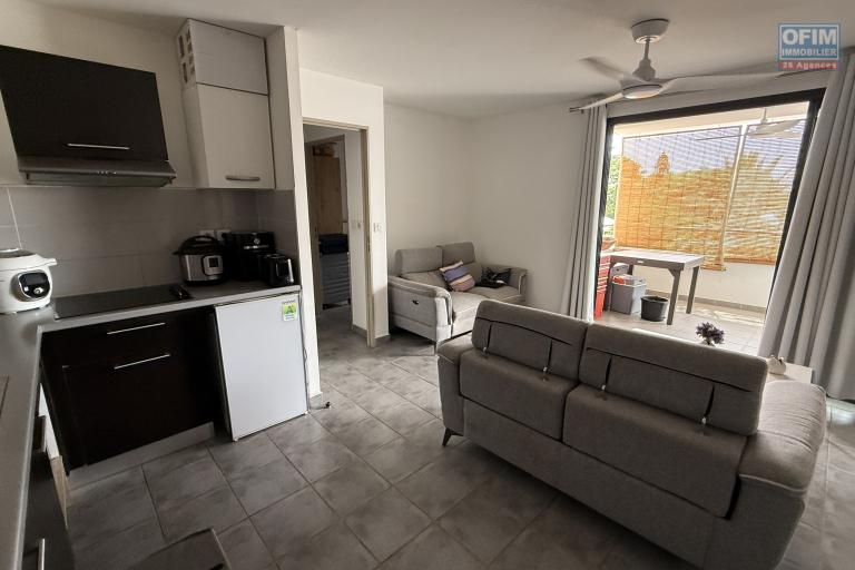 Bel appartement T2 R&eacute;sidence l'Arbre du Voyageur (proche pont de la Rivi&egrave;re d'Abord et du rond point des Casernes) avec vue mer et montagne