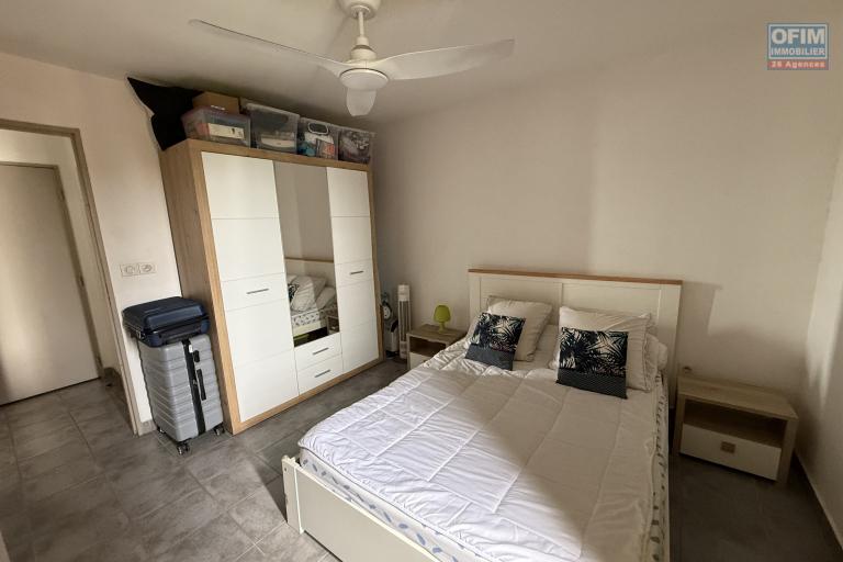 Bel appartement T2 R&eacute;sidence l'Arbre du Voyageur (proche pont de la Rivi&egrave;re d'Abord et du rond point des Casernes) avec vue mer et montagne