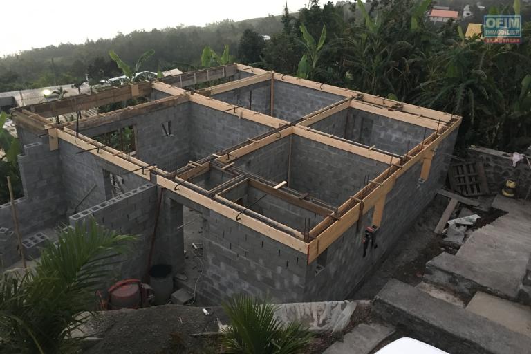 A VENDRE TERRAIN LA CHALOUPE SAINT LEU