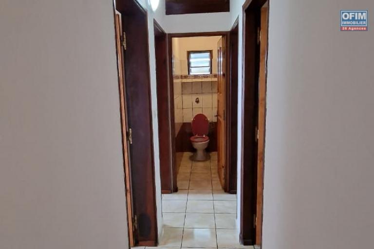 A LOUER : Maison F4 avec vue mer et montagne.