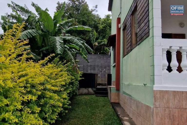 A LOUER : Maison F4 avec vue mer et montagne.