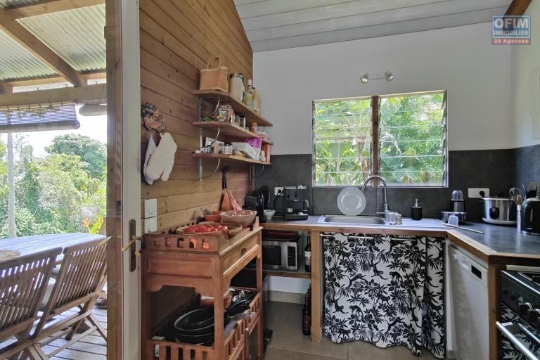 Magnifique maison bois de type F3+ plain pied, petite vue mer, bassins naturels, 470 m&sup2; de terrain