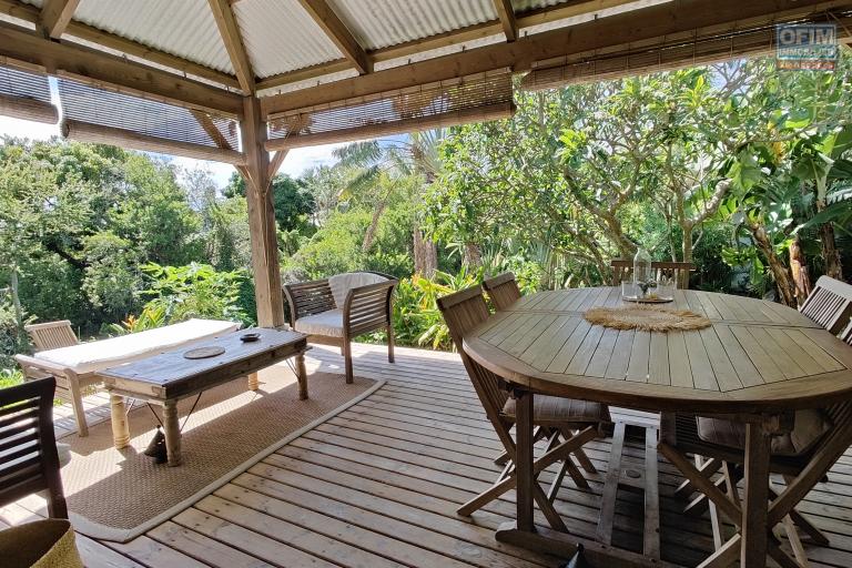 Magnifique maison bois de type F3+ plain pied, petite vue mer, bassins naturels, 470 m&sup2; de terrain