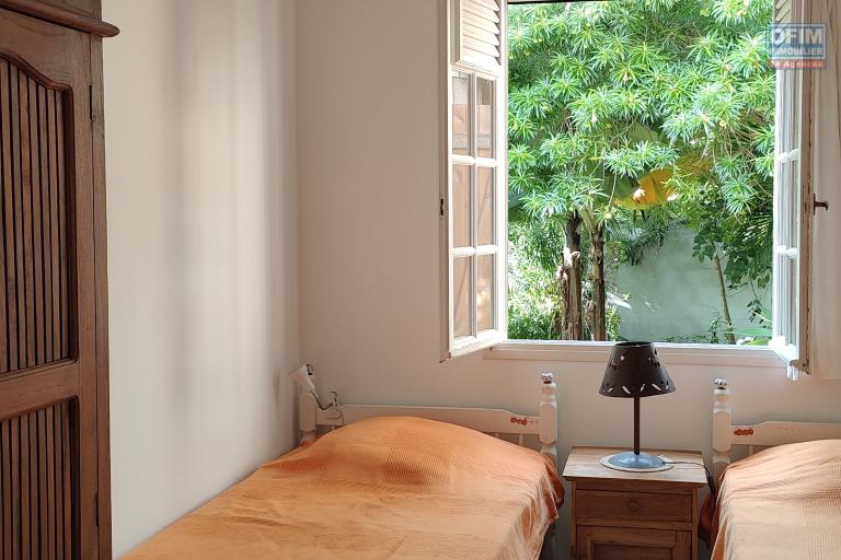 Magnifique maison bois de type F3+ plain pied, petite vue mer, bassins naturels, 470 m&sup2; de terrain