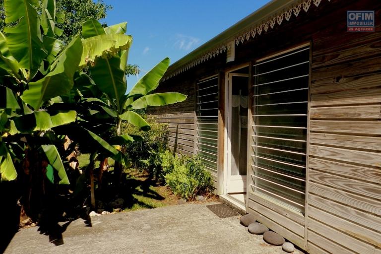 Magnifique maison bois de type F3+ plain pied, petite vue mer, bassins naturels, 470 m&sup2; de terrain