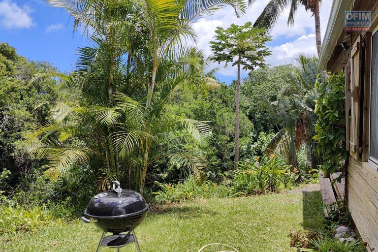 Magnifique maison bois de type F3+ plain pied, petite vue mer, bassins naturels, 470 m&sup2; de terrain