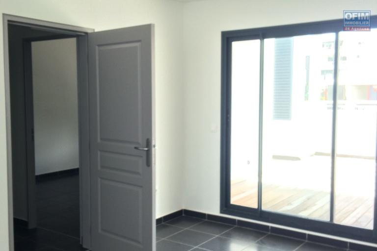 A LOUER APPARTEMENT TYPE 4 A SAINT - DENIS