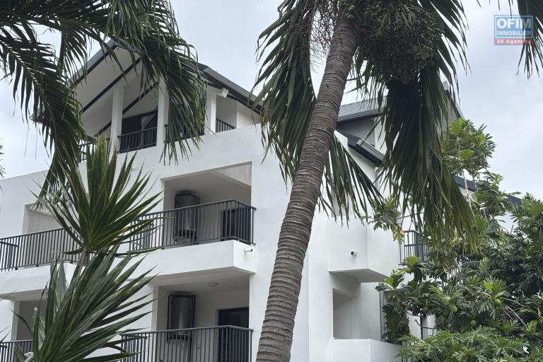 A vendre Saint-Leu centre magnifique T4 duplex