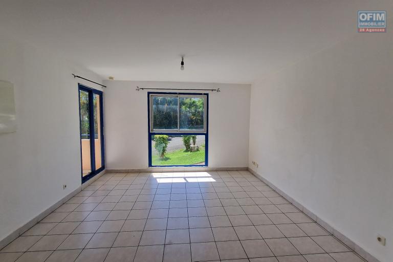 A LOUER - APPT T2 - 1ER ETAGE - SAINTE MARIE