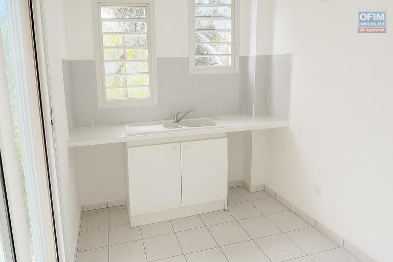 A vendre grand T2 avec jardin dans la residence les huppes de bourbon &agrave; La Montagne