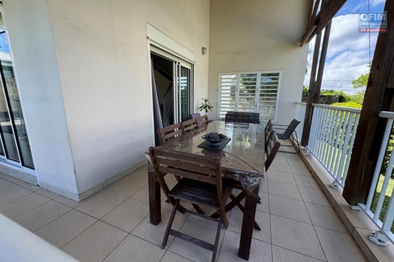 A vendre villa exceptionnelle d'environ 120 m² de type F5 quartier résidentiel très recherché le Tampon 12 éme