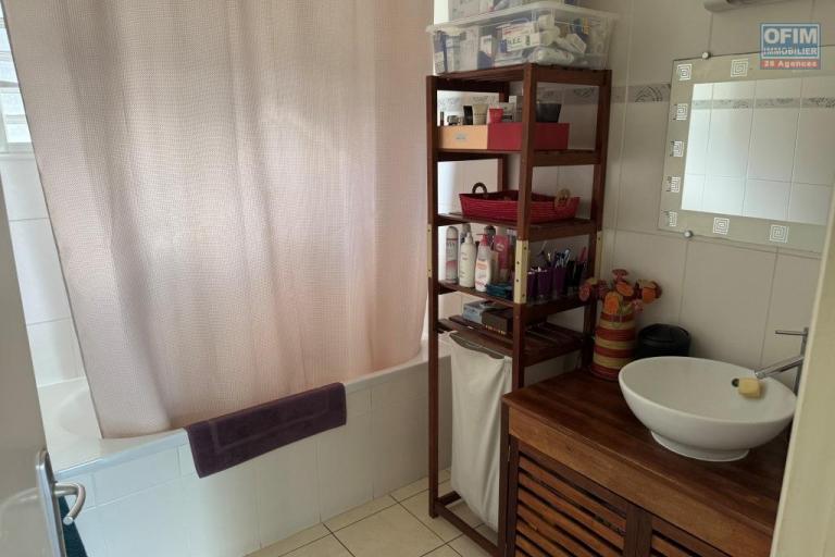 A vendre villa exceptionnelle d'environ 120 m² de type F5 quartier résidentiel très recherché le Tampon 12 éme