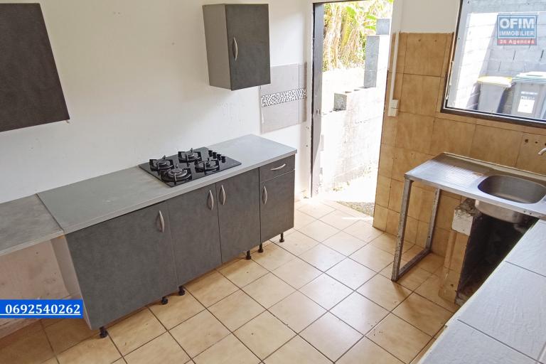 A vendre maison F3 de plain-pied de 85 m2 sur 623 m2 de terrain à Saint-Joseph