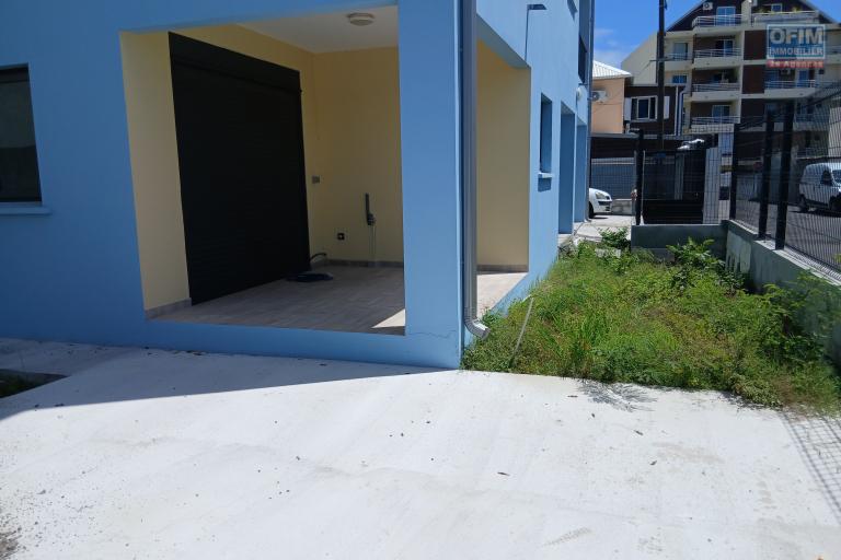 A louer appartement F4 neuf sur le Port