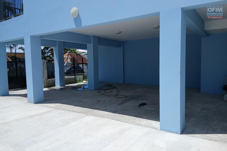 A louer appartement F4 neuf sur le Port