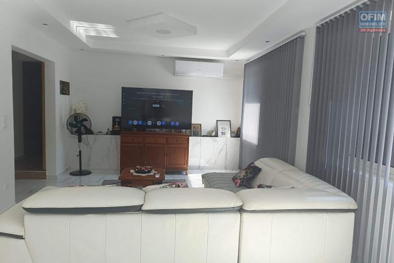 Villa 2 chambres &agrave; deux pas des sentiers de randonn&eacute;e  &agrave;  L' Entre deux