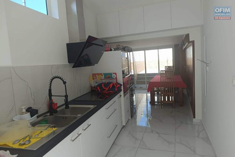 Charmante maison F3/4 enti&egrave;rement r&eacute;nov&eacute;e &agrave; deux pas des sentiers de randonn&eacute;e  &agrave;  l'Entre deux