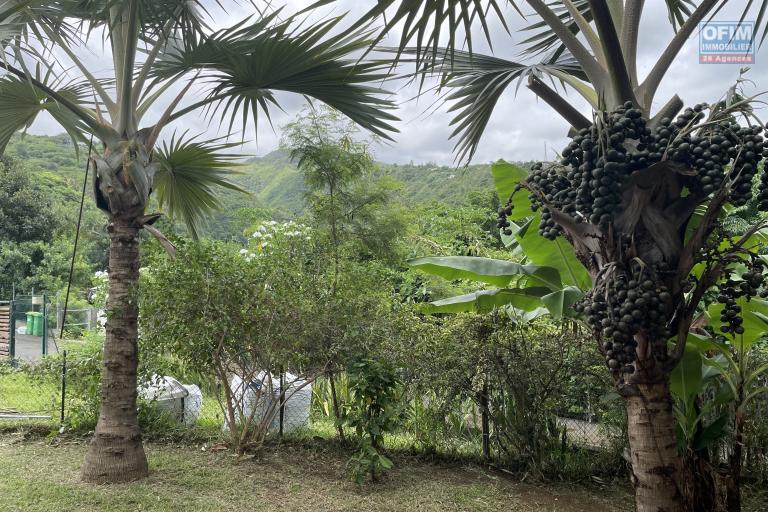 A VENDRE APPARTEMENT F2 EN REZ DE JARDIN DE 53.71 M2 DANS UNE RESIDENCE AVEC PISCINE AVEC VUE MONTAGNE A L ETANG SALE