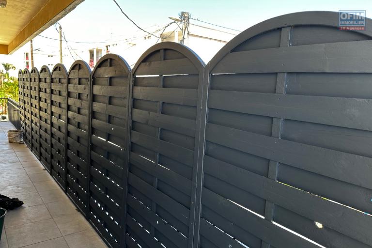 A louer appartement F4/5 Sainte clotilde le Chaudron