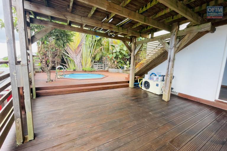 A LOUER VILLA RECENTE F4 PISCINE BRAS CANOT SAINT GILLES LES HAUTS ( M.PETIOT 0693 01 10 86)