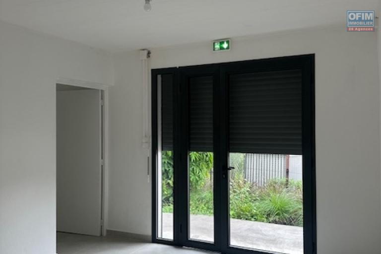 A LOUER local professionnel au coeur de la Rivière Saint-Louis