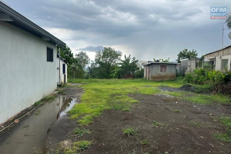 A LOUER local professionnel au coeur de la Rivière Saint-Louis
