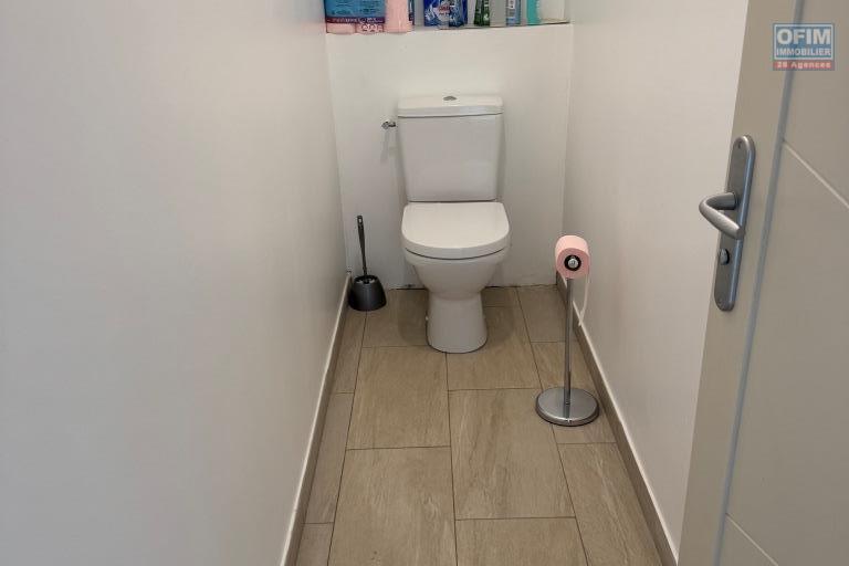 A louer bien d'exception de type F5 d'environ 183 m²- cadre privilégié avec vue montagne