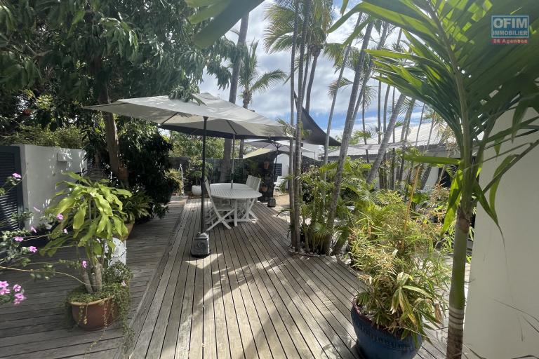 À Vendre – Maison d’Exception à Cap Champagne – Boucan Canot (97434) - Terrasse arrière villa