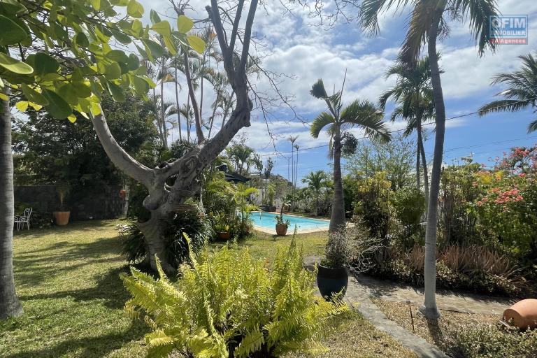 À Vendre – Maison d’Exception à Cap Champagne – Boucan Canot (97434) - Jardin arboré