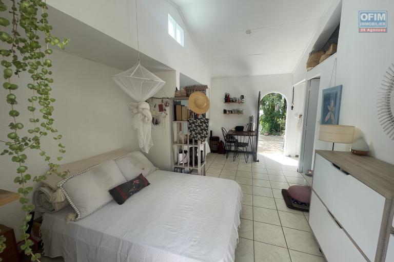 À Vendre – Maison d’Exception à Cap Champagne – Boucan Canot (97434) - Studio indépendant