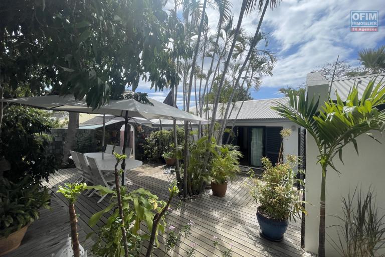 À Vendre – Maison d’Exception à Cap Champagne – Boucan Canot (97434) - Terrasse arrière villa